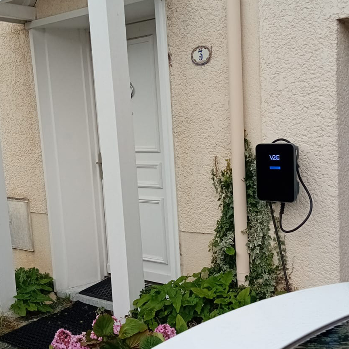 Bornes de recharge pour véhicules électriques | Installation 15 Service photo Delec Réseaux 4